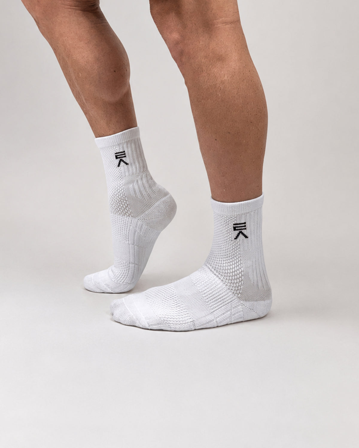 Elevate Mid Sock (comes in pairs)
