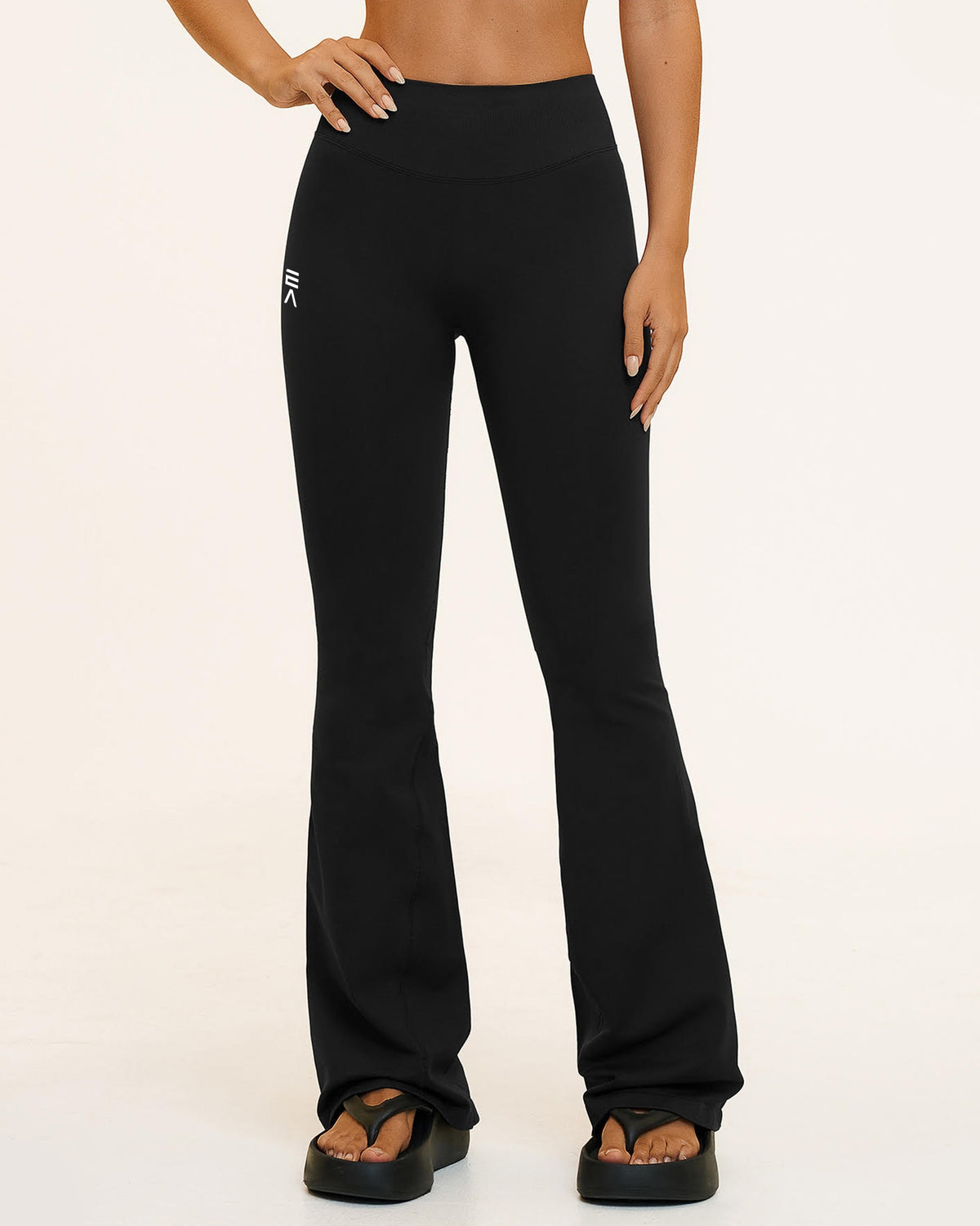 Women’s Motion Flare Leggings